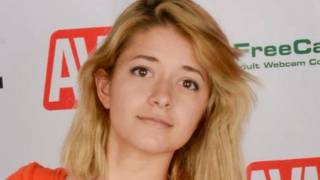 Izzy Bell