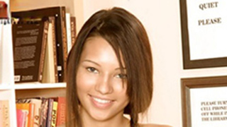 Isabella Nay