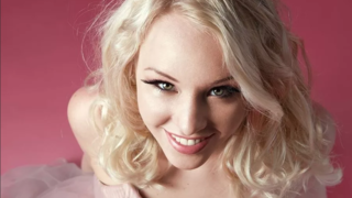 Lola Taylor