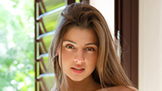 Melena Maria Rya