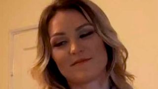 Roxxy Renay