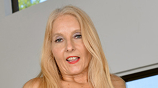 Chery Leigh
